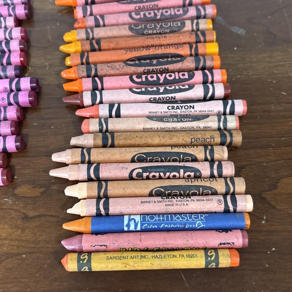 Crayola Crayons Vintage 90s Retired Binney & Smith Red Orange Thistle Pink Lot - Picture 12 of 12